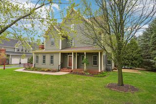 398 Oneida STREET, Delafield, WI 53018