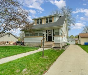 414 S  Franklin St, Saginaw, MI 48604