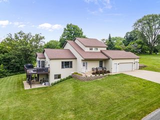 W4988 Mclaren ROAD, La Crosse, WI 54601
