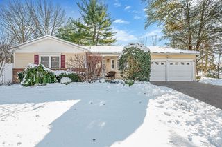 2 Greenpine Court, Dix Hills, NY 11746