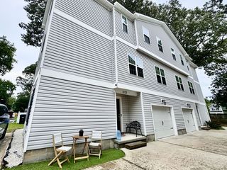1533 Ocean Garden St, Virginia Beach, VA 23454