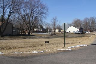 1059 Catalina Dr, Edwardsville, IL 62025