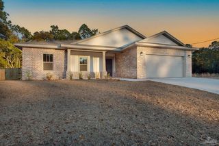 5290 Poplar St, Milton, FL 32570