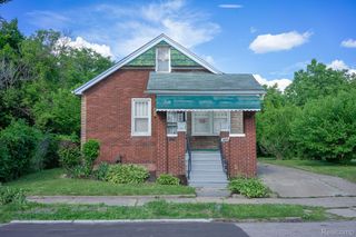 5672 Saint Clair St, Detroit, MI 48213