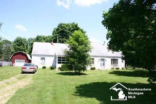 3946 W  Sterns Rd, Lambertville, MI 48144