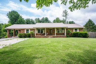 1825 Hanging Limb Rd, Monterey, TN 38574