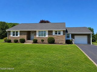 1865 Janet Ave, Williamsport, PA 17701