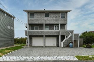 15 Rosewood Ave, Narragansett, RI 02882