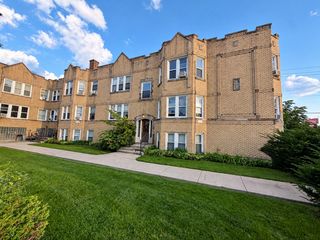 2415 N  Oak Park Ave #BE, Elmwood Park, IL 60707