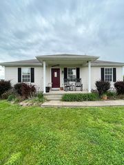 256 Rebecca Ln, Stanford, KY 40484