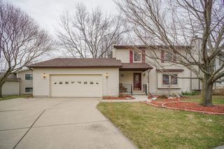 1934 Wilder St, Haslett, MI 48840