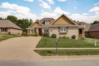 2910 S Ranch Drive, Springfield, MO 65809