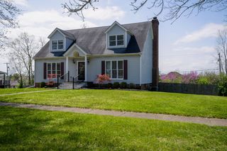 27 Fontaine Blvd, Winchester, KY 40391