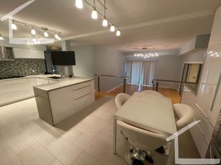59 Broadlawn Park #2, Chestnut Hill, MA 02467