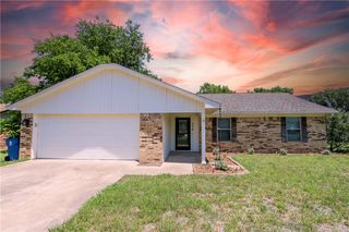 904 Vail Highlands, Hewitt, TX 76643
