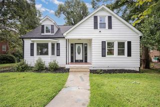 415 Spring St, Thomasville, NC 27360