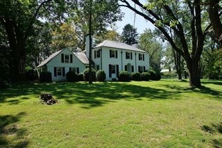 8091 Williamson Rd, Roanoke, VA 24019