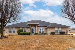 519 Summer Cove Cir NW, Madison, AL 35757