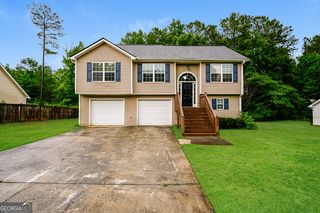 137 Longstreet Cir, Oxford, GA 30054