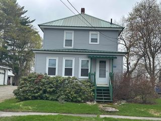 17 Pine Street, East Millinocket, ME 04430