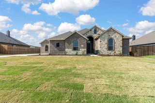 1726 Creekview Ln, Nevada, TX 75173