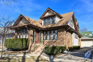 2424 N 61st STREET, Wauwatosa, WI 53213