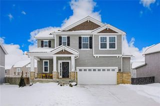 1425 SW Fairfax Rd, Lees Summit, MO 64083