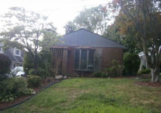 11 Bryant Ave, Elmsford, NY 10523