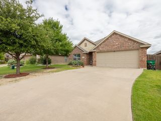 123 Timberline Dr, Waxahachie, TX 75167