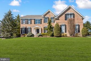 103 Oakmont Dr, Moorestown, NJ 08057