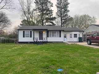 2212 Seneca Ln, Paducah, KY 42001
