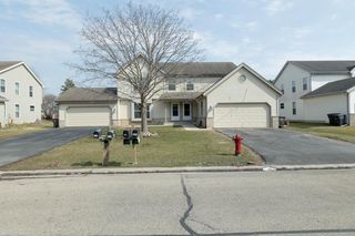 309 N  8th St #B, Waterford, WI 53185