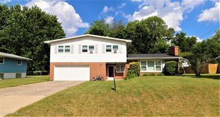 844 E  Thomas L Pkwy, Lansing, MI 48917