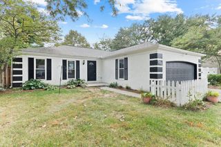 151 Parkview Dr, Pickerington, OH 43147