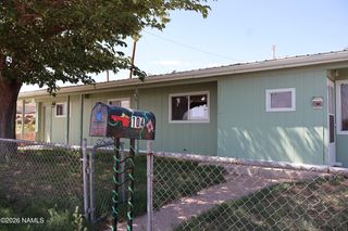 104 La Jolla St, Holbrook, AZ 86025
