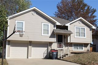 15530 Elm St, Basehor, KS 66007