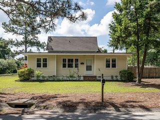 475 N  Leak St, Southern Pines, NC 28387