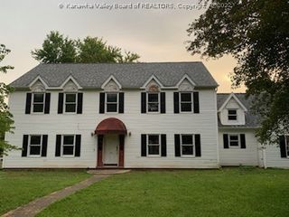 106 Sun Valley Ests, Scott Depot, WV 25560