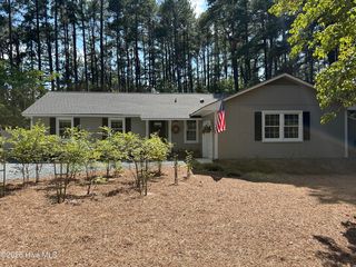 104 Bunside Court, Pinehurst, NC 27376