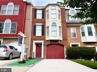 40 Victoria Sq, Frederick, MD 21702