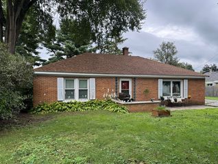 17708 Clark St, Union, IL 60180