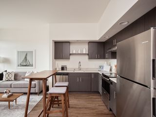 1700 Main St #324, Vancouver, WA 98660