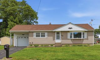 20 Elaine St, Webster, MA 01570