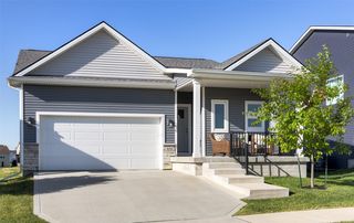 1656 Howard Dr, Norwalk, IA 50211