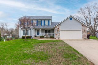 4927 Claredon Pl, Berrien Springs, MI 49103