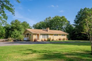 1275 Dawnville Rd, Dalton, GA 30721