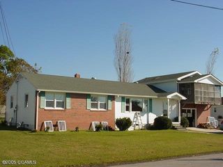 506 Shore W, Swansboro, NC 28584