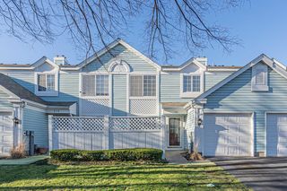 441 Yorktown Ct, Aurora, IL 60504