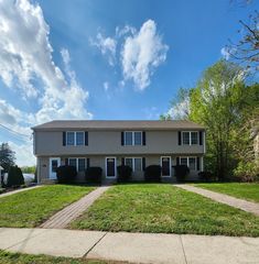 105 South Vine Street APT 2, Meriden, CT 06451