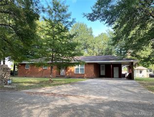 39932 Myers St, Malden, MO 63863